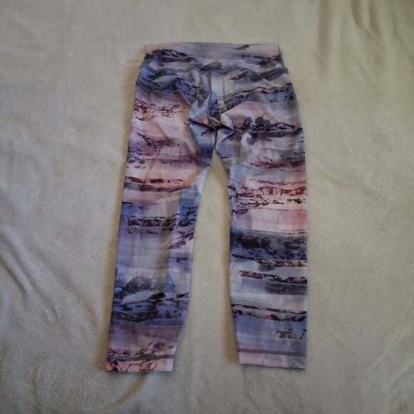 Lululemon Wunder Under High Rise 7/8 Leggings Purple Blue Floral Size 10 - Picture 9 of 13